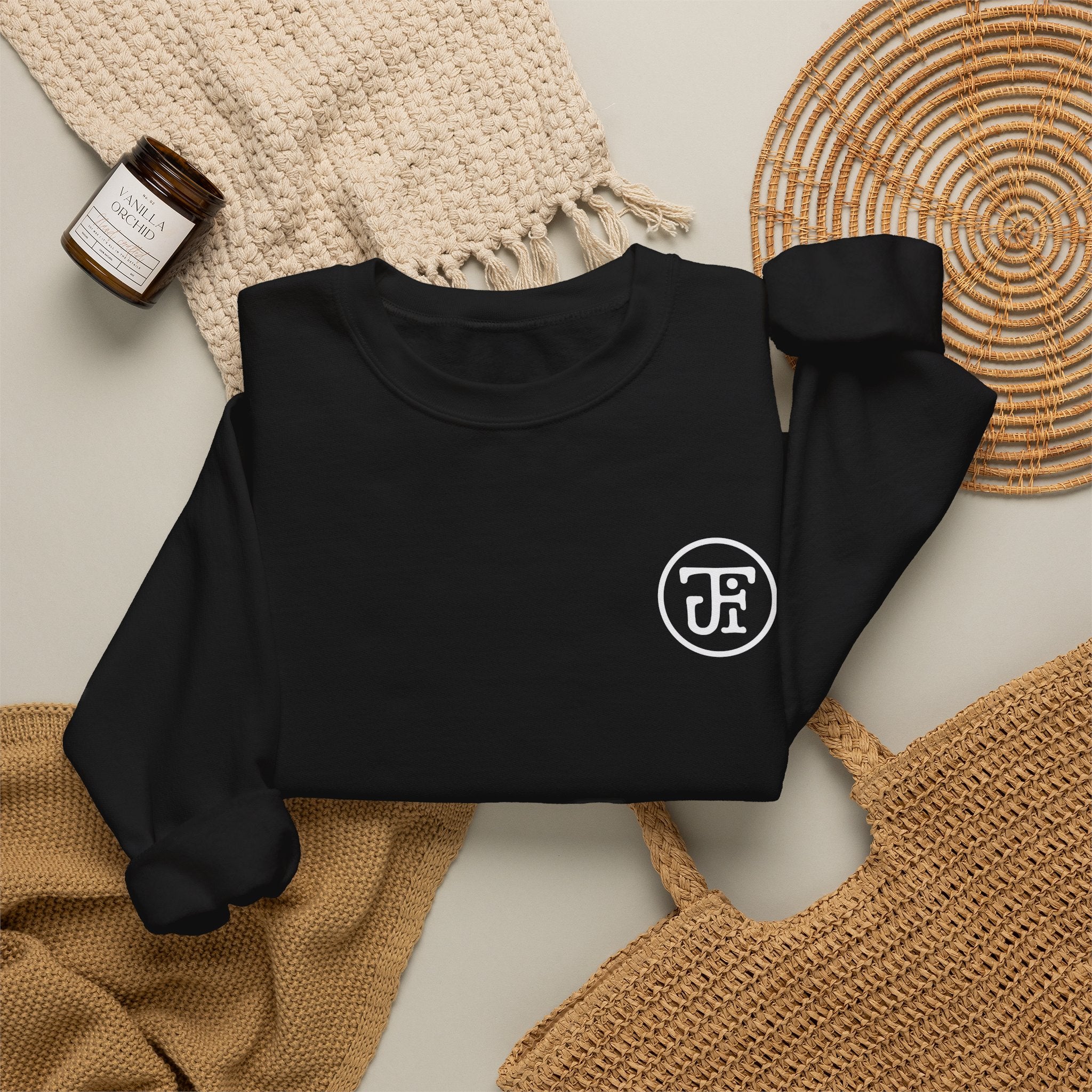 Diamond Badge Crew Sweatshirt — Black / Dark Heather